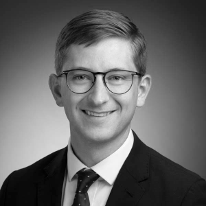 Portrait of Noah P. Hill, Practice Areas: Intellectual Property, Business and Commercial Law, Business and Commercial Litigation, Employment Law and Litigation, Labor Law and Union Negotiations